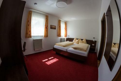 Hostal Ratskeller Niederurff