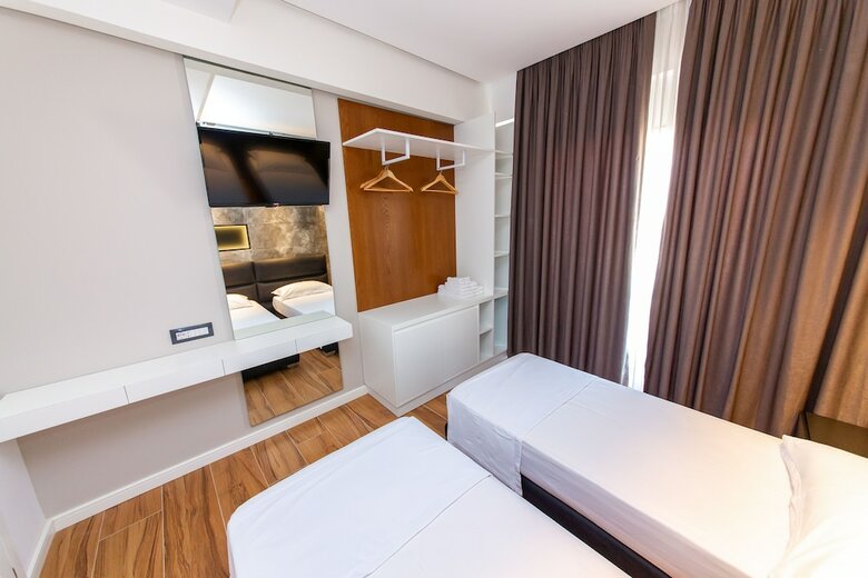 Inada Hotel