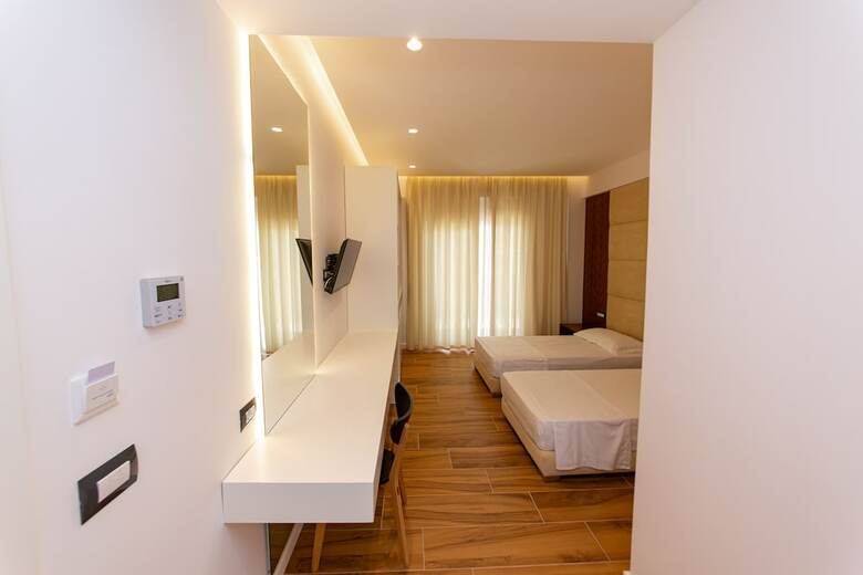 Inada Hotel