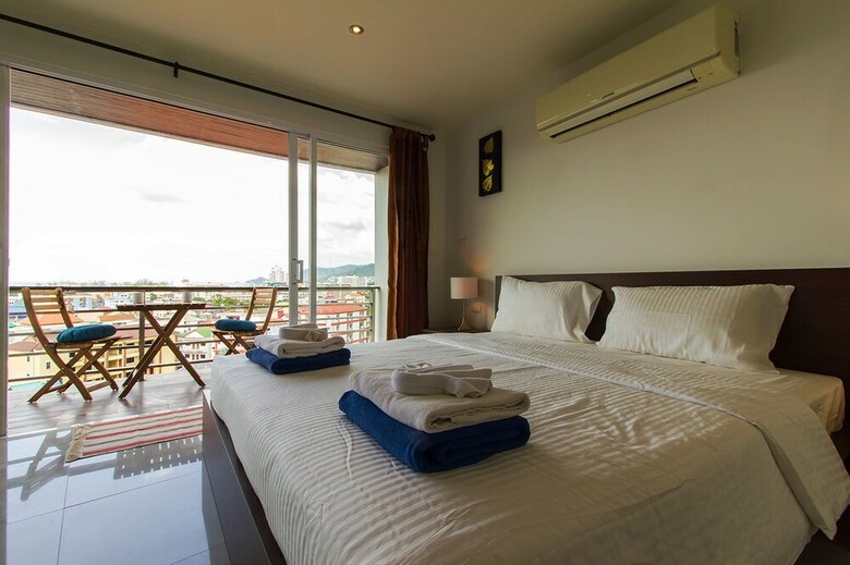 Patong Sea View Apartments