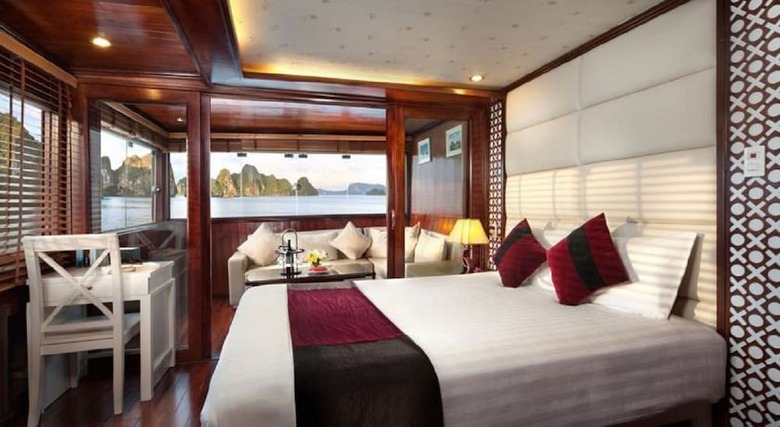 Halong Canary Cruise