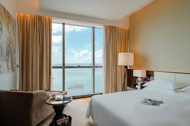 Hotel Johari Rotana