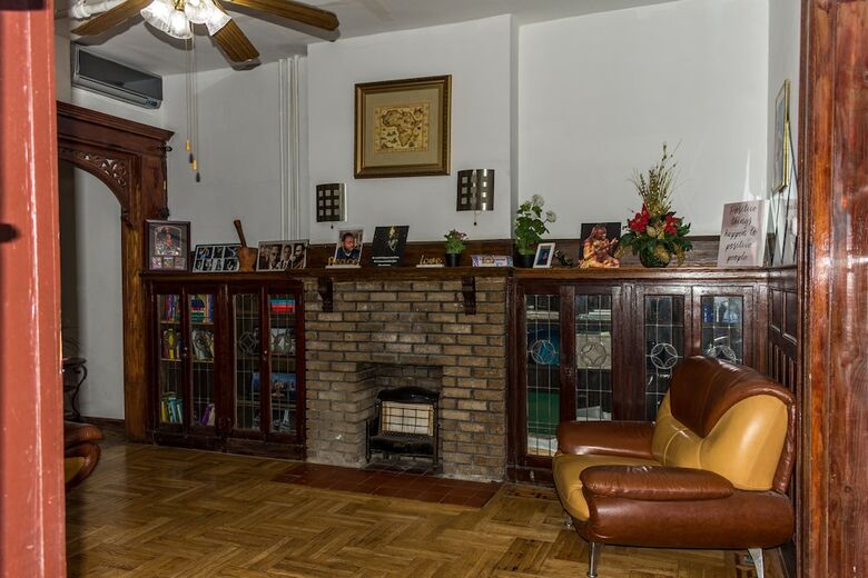 Hotel Cozy & Clean Guest House