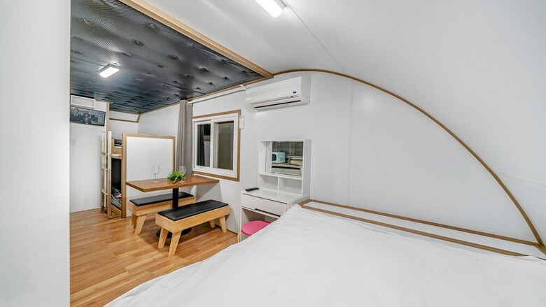 Gapyeong Saeyeon Caravan - Glamping