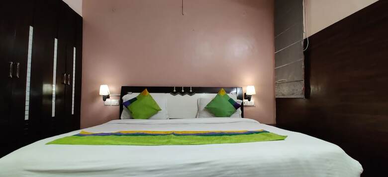 City Stay Hotel