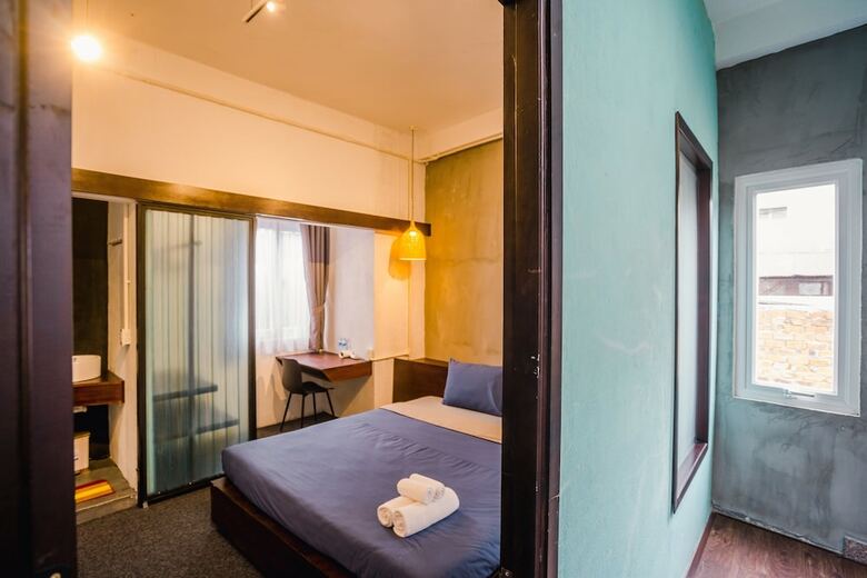 The Garden Hotel And Apartment