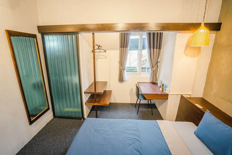 The Garden Hotel And Apartment