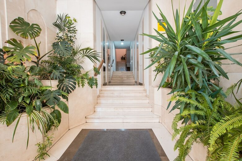 Apartamentos Qh Granada City Center Puentezuelas