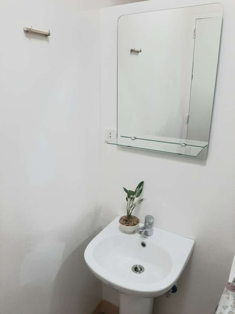Hostal Chiasti Capsule Hostel - Adults Only