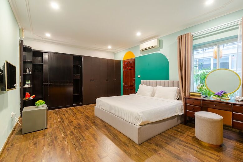 Ohana Hotel