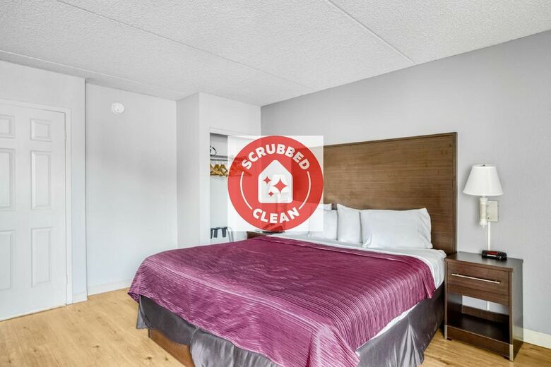 Oyo Hotel Burlington South