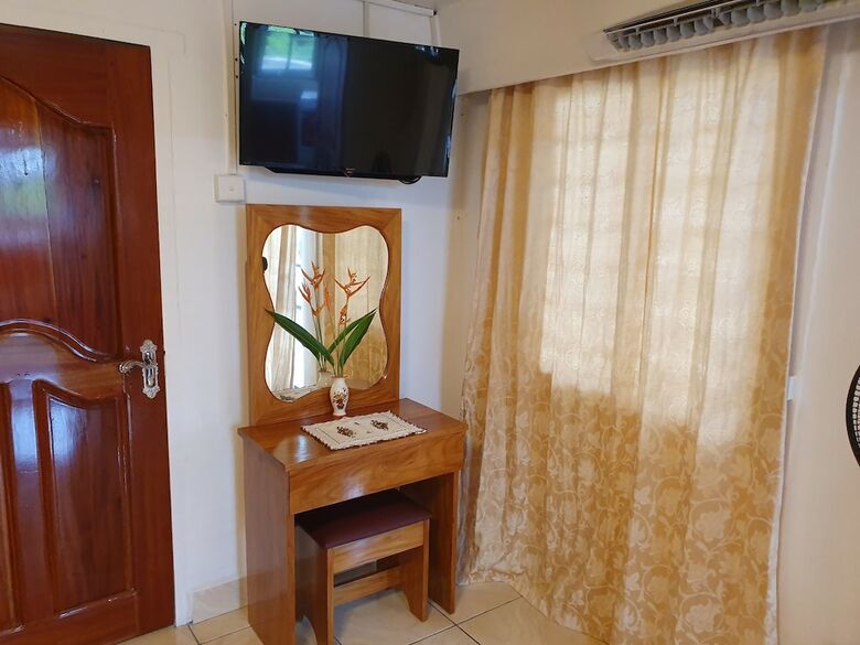 Hotel Jane's Serenity Guest House