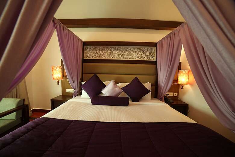 Hotel Contour Island Resort & Spa