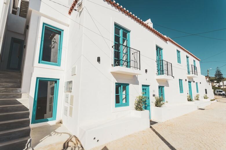 Apartamentos Azenhas Do Mar West Coast Design & Surf