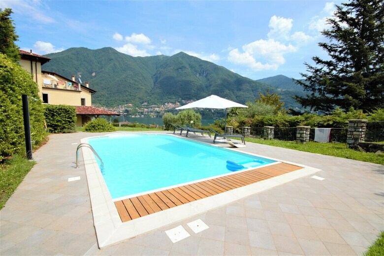 Villa Oliveto With Pool And Lake View