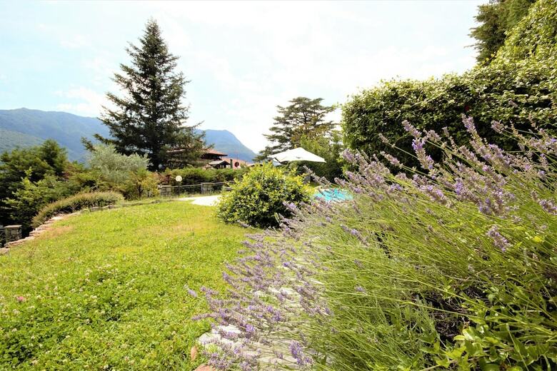 Villa Oliveto With Pool And Lake View