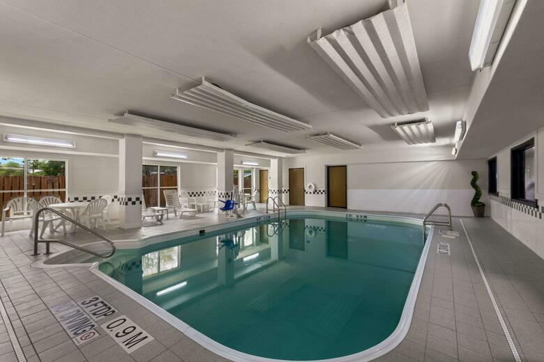 Hotel Comfort Inn & Suites
