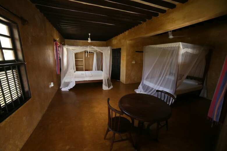 Hotel Stopover Guest House And Restaurant