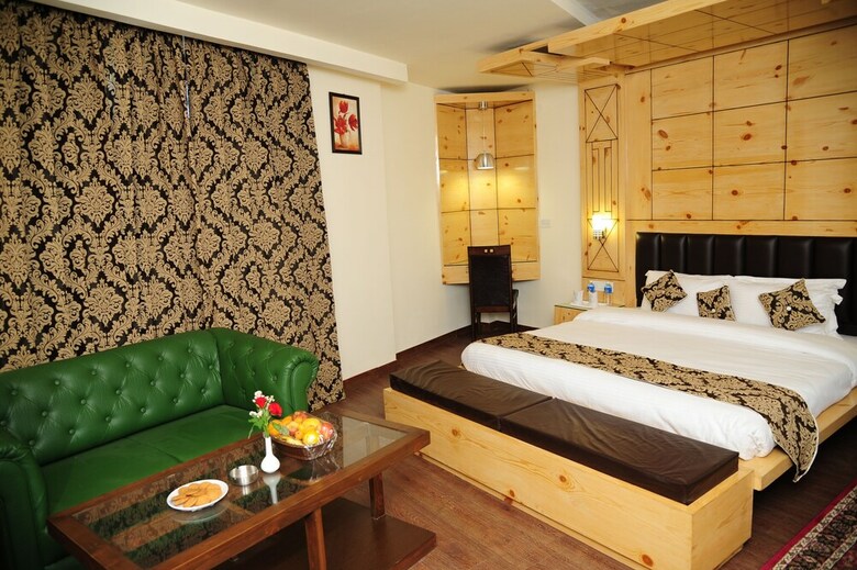 Hotel The Grand Sharan