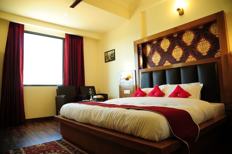 Hotel The Grand Sharan