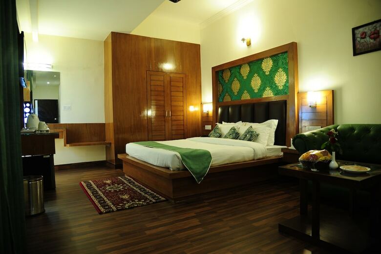 Hotel The Grand Sharan