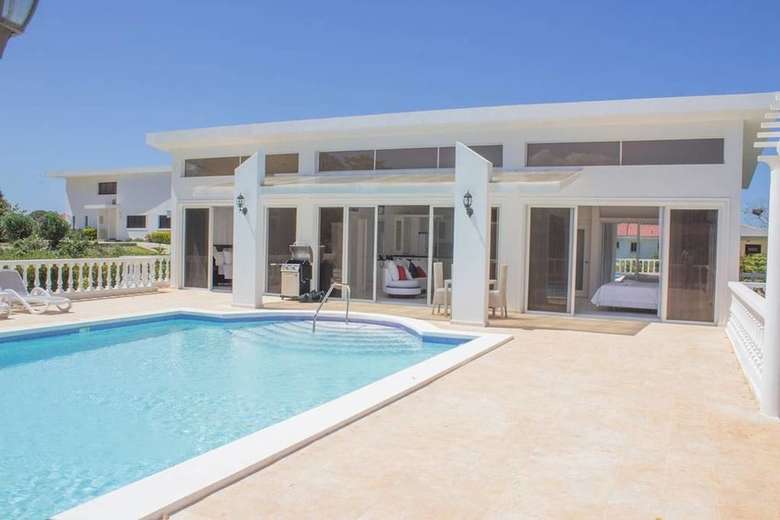 Romantic Two Bedroom Deluxe Villa With All Modern Conveniences
