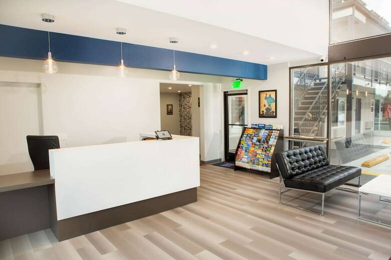 Motel 6 Anaheim, Ca- Convention Center