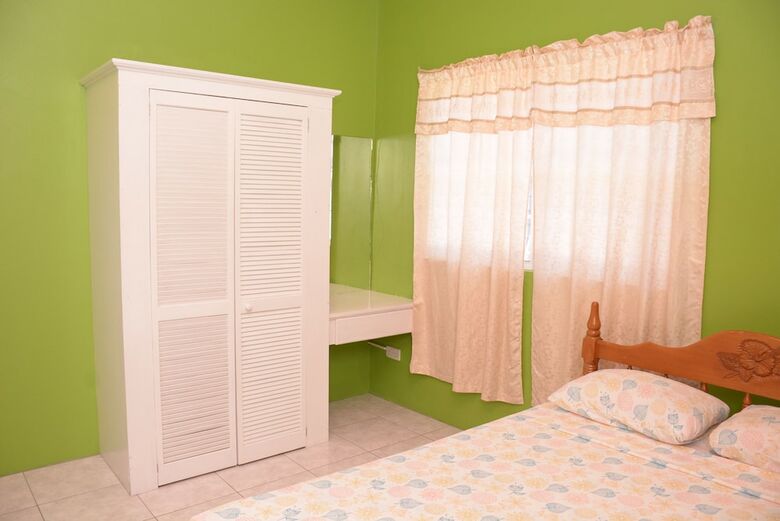 Hillview Apartments