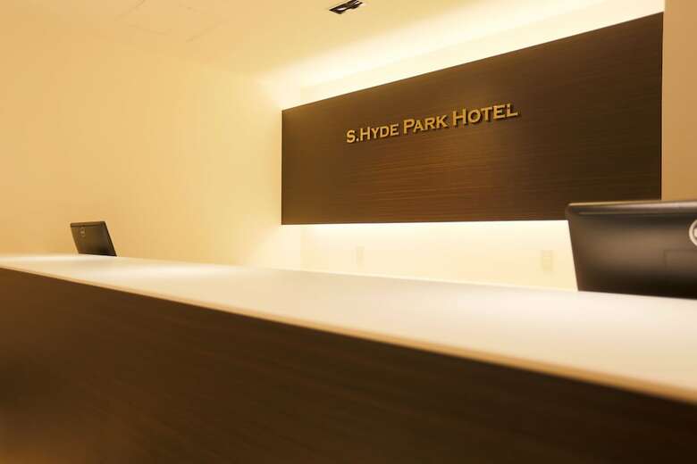 Oyo 44581 Shyde Park Hotel