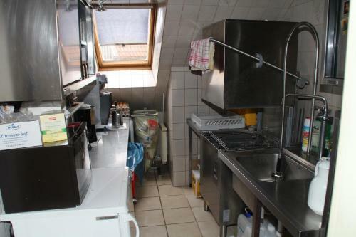 Hostal Einfelder Hof Garni