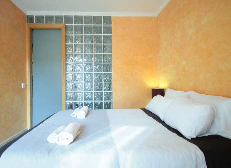 Apartamentos Villaroel Atico