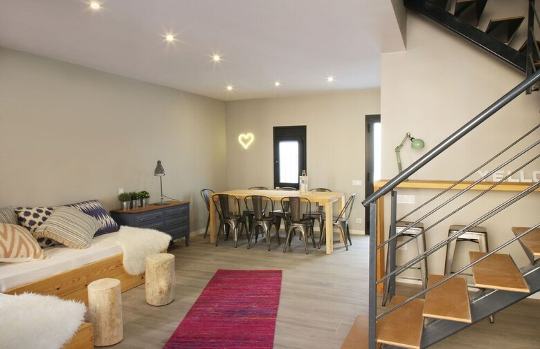 Apartamentos Yellow House