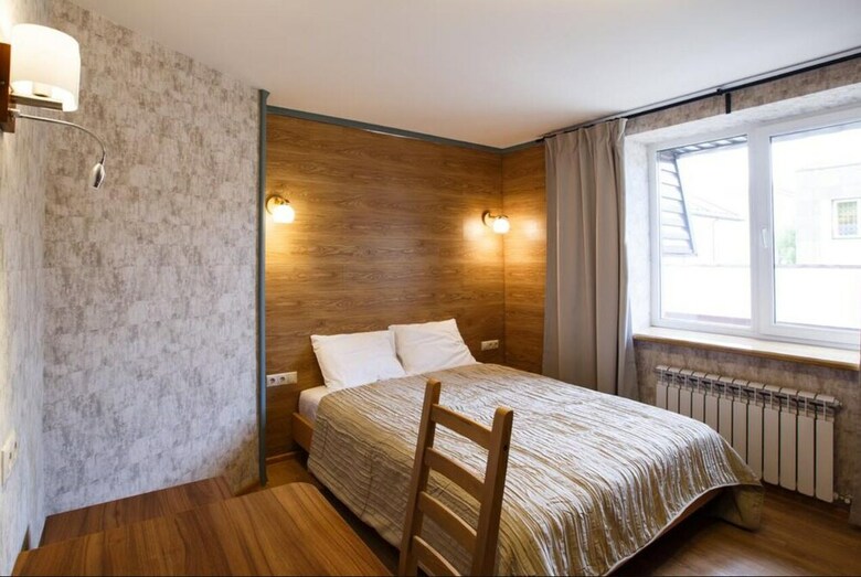 Parison Hotel