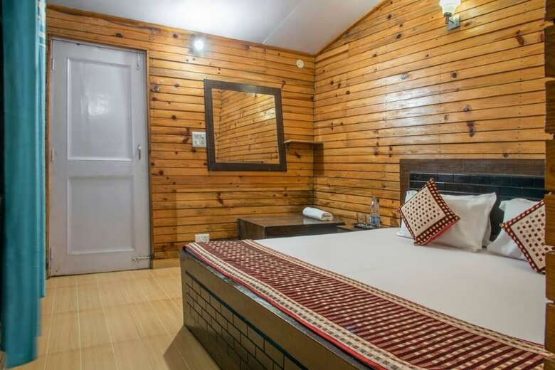 Hotel Safarmaina Resort