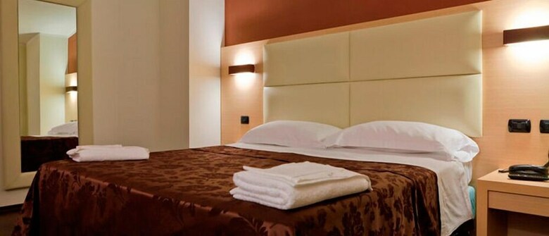 Hotel Sogni D'oro Airport