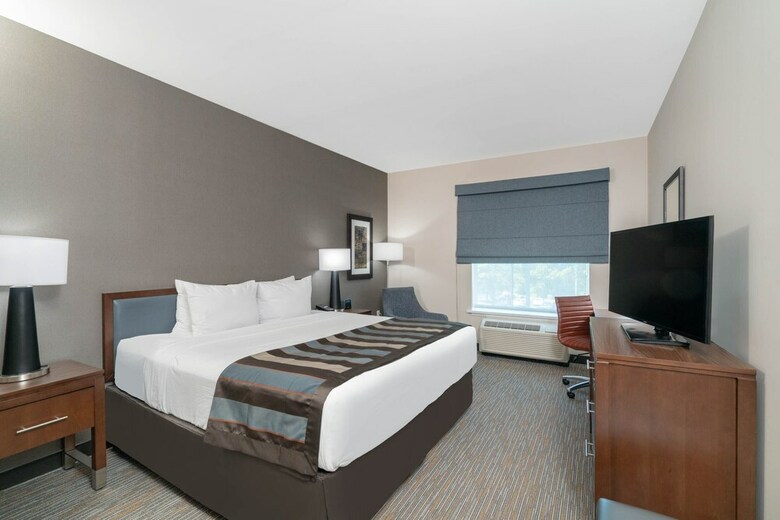 Hotel Wingate By Wyndham Seatac Airport
