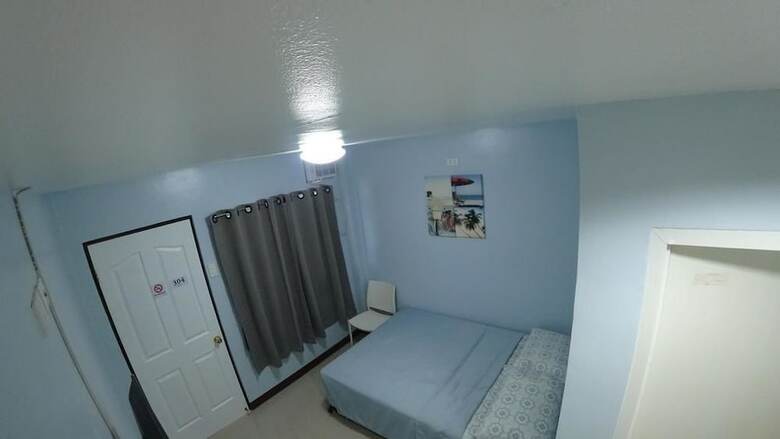 Kona Island Hotel