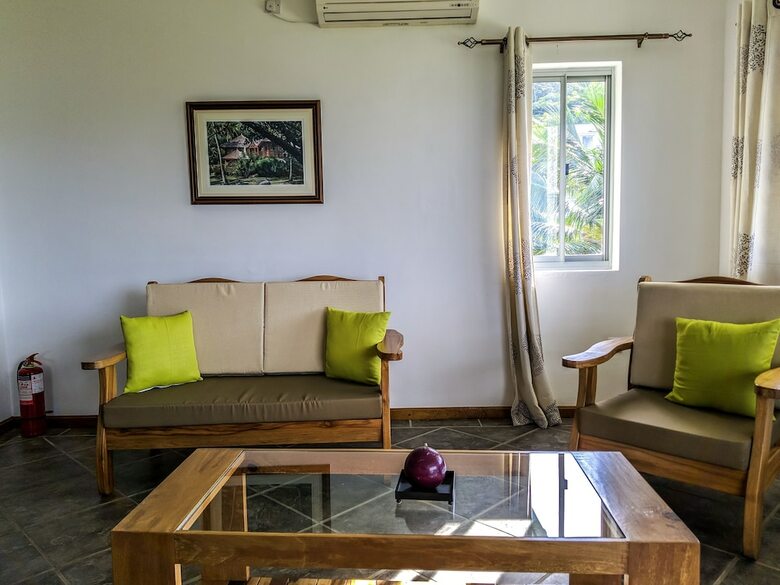 Apartamentos East View Self Catering