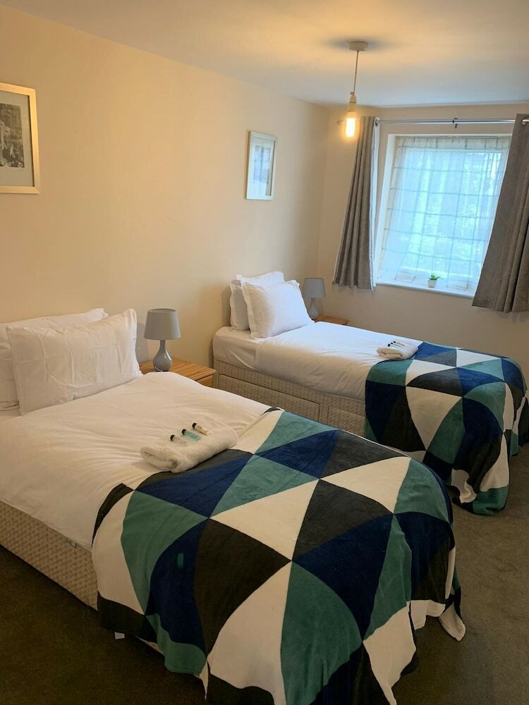 Dartford Bridge Serviced Apartment