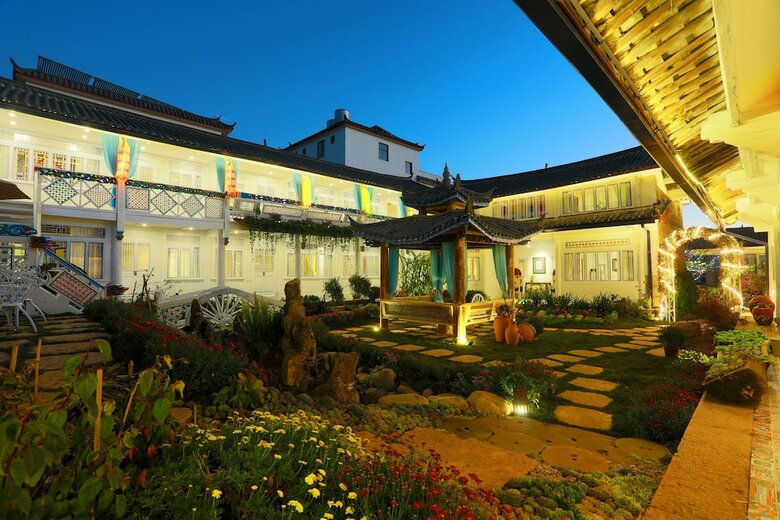 Posada Hua Linglong Courtyard Inn