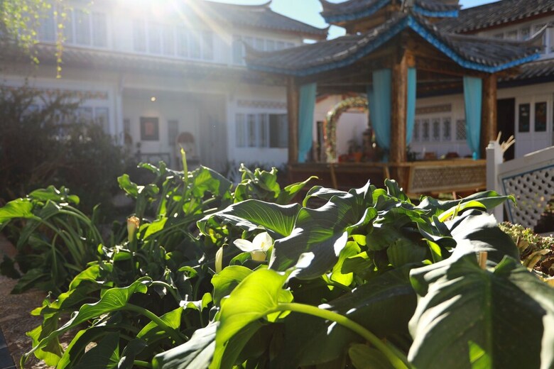Posada Hua Linglong Courtyard Inn
