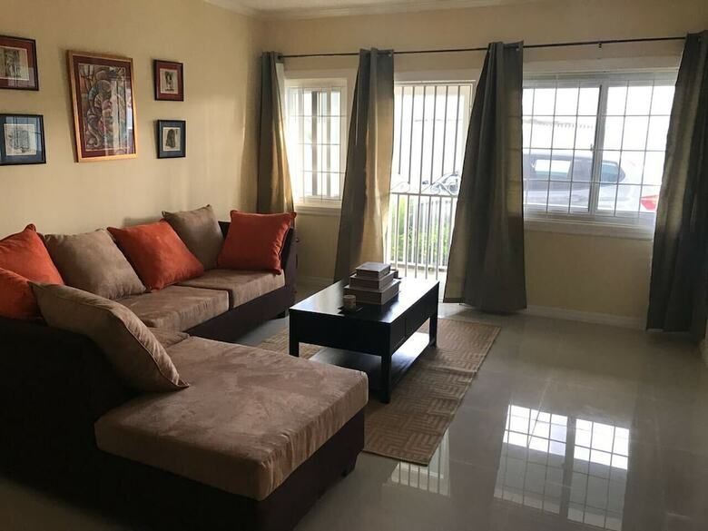 New Kingston Guest Apartment At Sandhurst