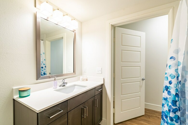 Kasa Dallas North Apartments