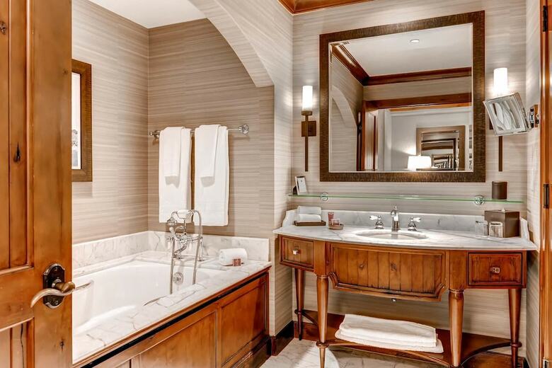 Hotel Private Residences Inside The Ritz Carlton Bachelor Gulch