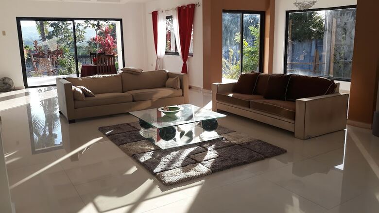 Hotel Verano Guest House Bohol