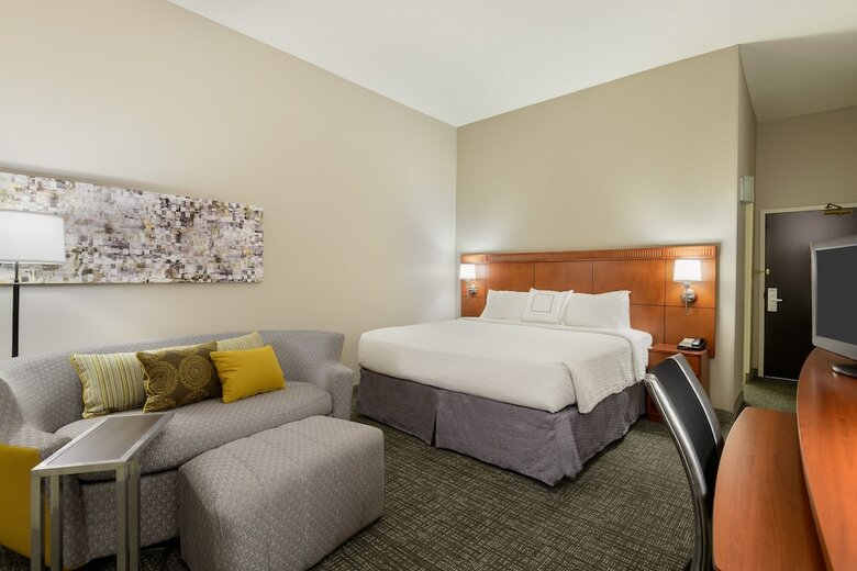 Hotel Courtyard By Marriott Gainesville