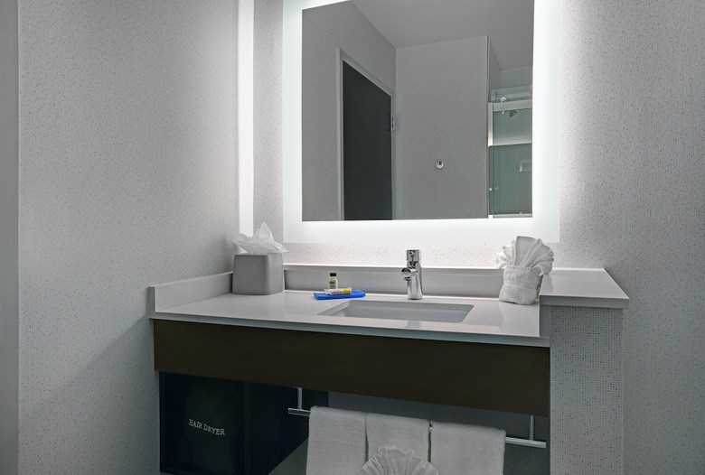 Hotel Holiday Inn Express & Suites Milwaukee - Brookfield
