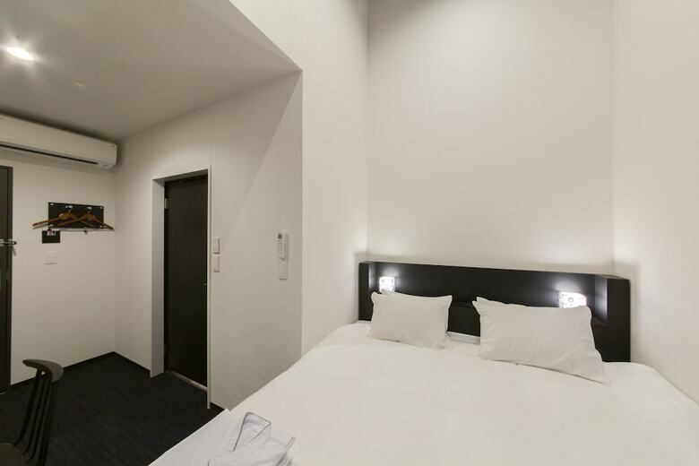 Hotel Trad Replay