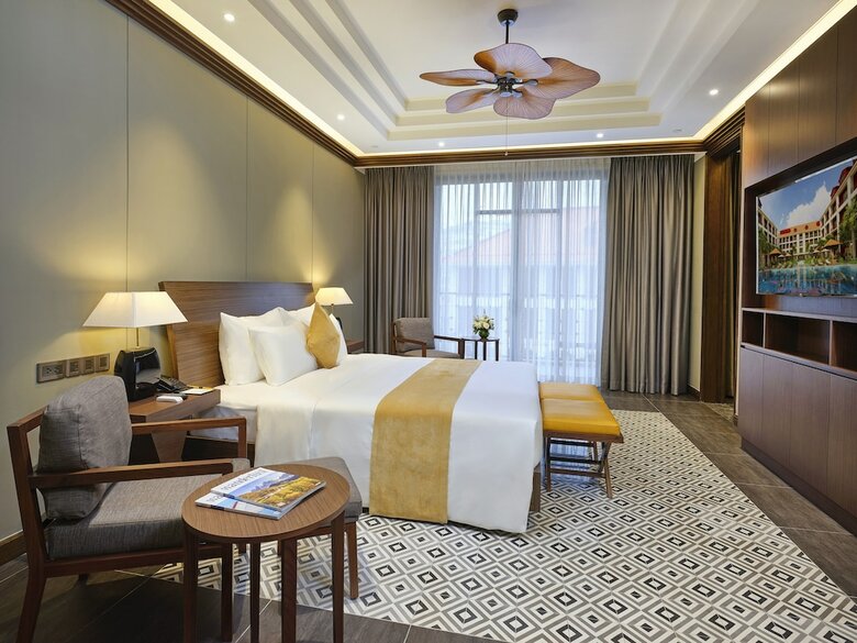 Senna Hue Hotel