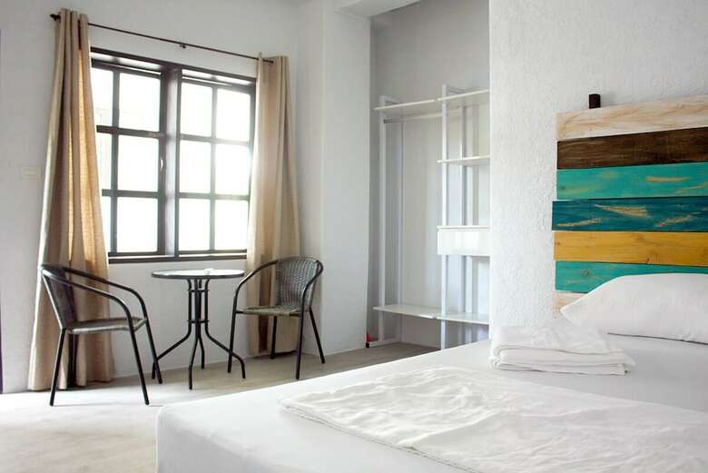 Hotel Sentro Suites Siargao